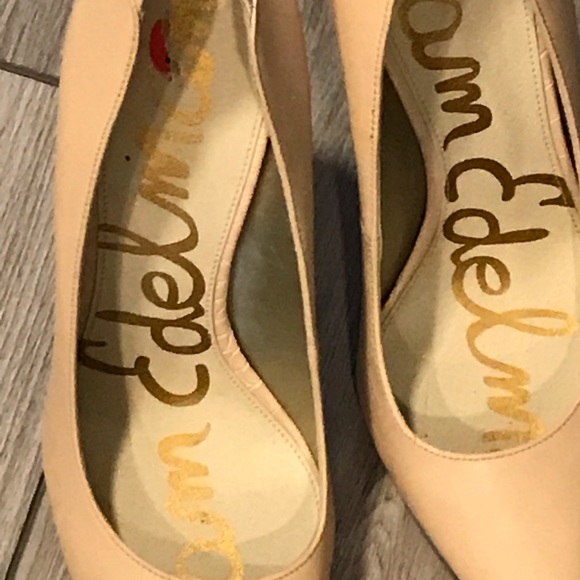 Shoes worn only twice - Picture 2 of 2